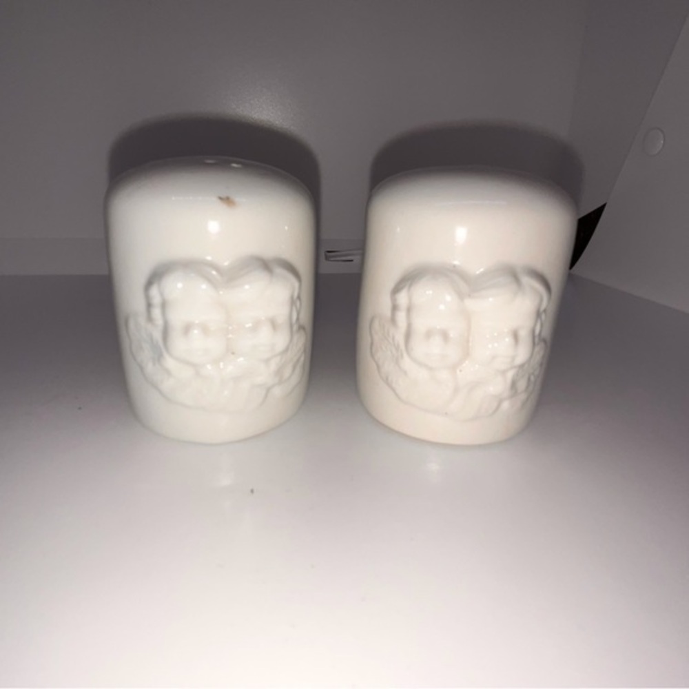 Cherub Salt and Pepper Shakers/ Salt & Pepper Shakers
